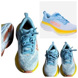 Hoka Women's Bondi Sneaker size 5.5